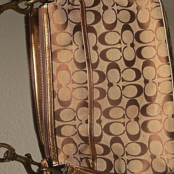 Coach bundle - Picture 8 of 9